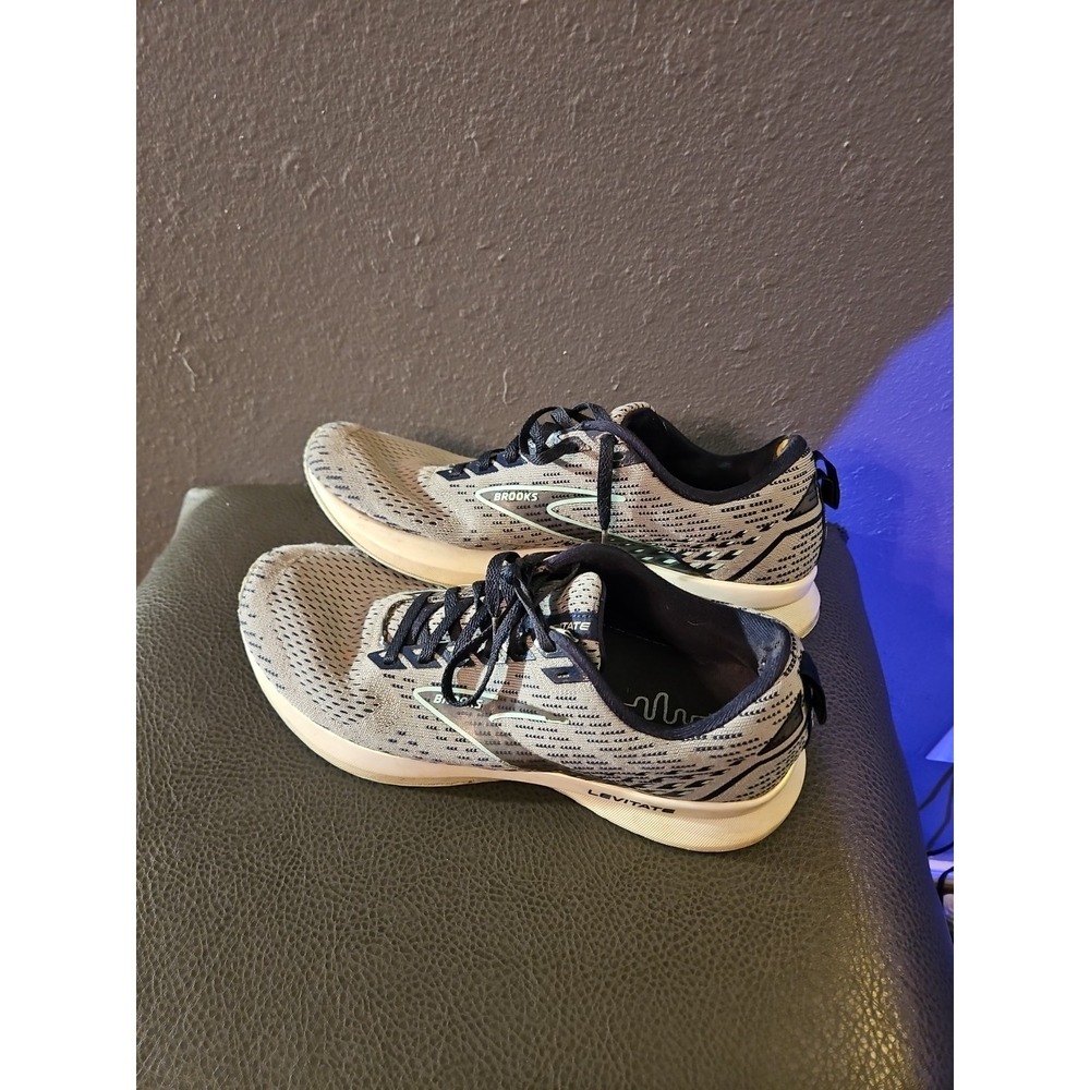 Brooks Levitate 5 Sneaker Womens 11 Gray Athletic Running Shoes(